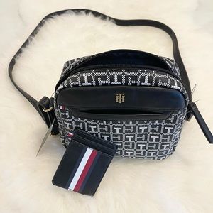 Tommy Hilfiger Black Logo Crossbody & Pouch NWT